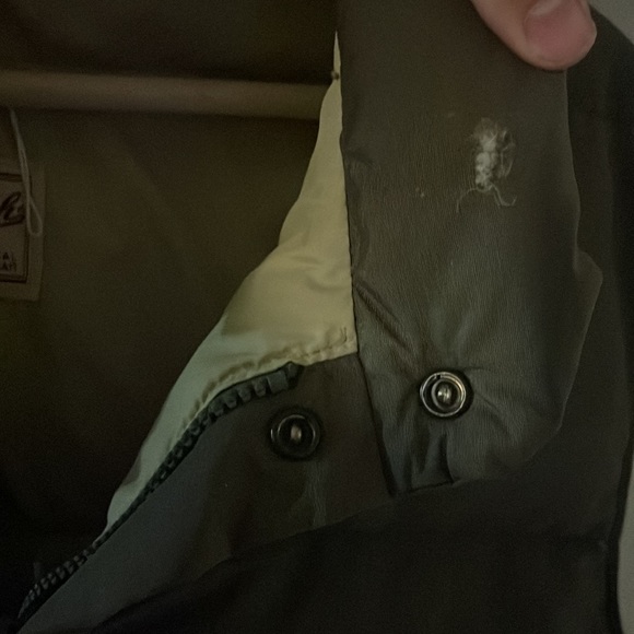 Woolrich Insulated Vest - Picture 5 of 5